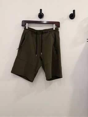 Pull&Bear Men's Olive Green Drawstring Athletic Shorts